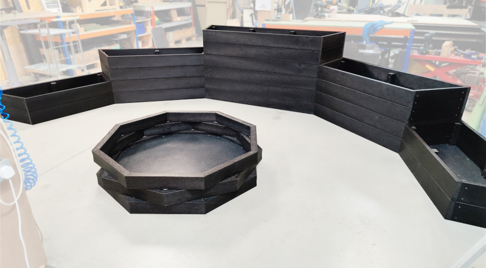 C-Shape Planter