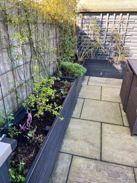 PLANTERS-MIXED Black Recycled Plastic Garden Planters
