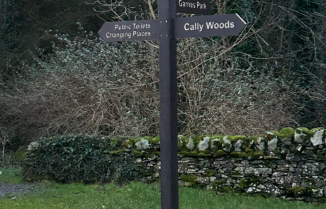 Recycled Plastic Finger Post. Recycled Plastic Finger Post.